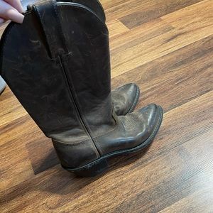 Practically new, womens durango boots size 5.5